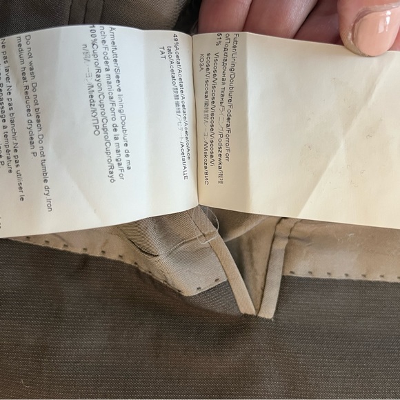 Hugo Boss sport jacket size 38S - Picture 3 of 5